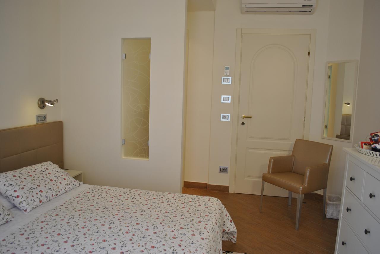 Hotel Residence Baiadelsole Laigueglia Exterior foto